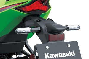 Warna Kawasaki Ninja ZX25R